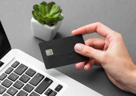 Tarjetas revolving: qué son y cómo reclamar los intereses abusivos